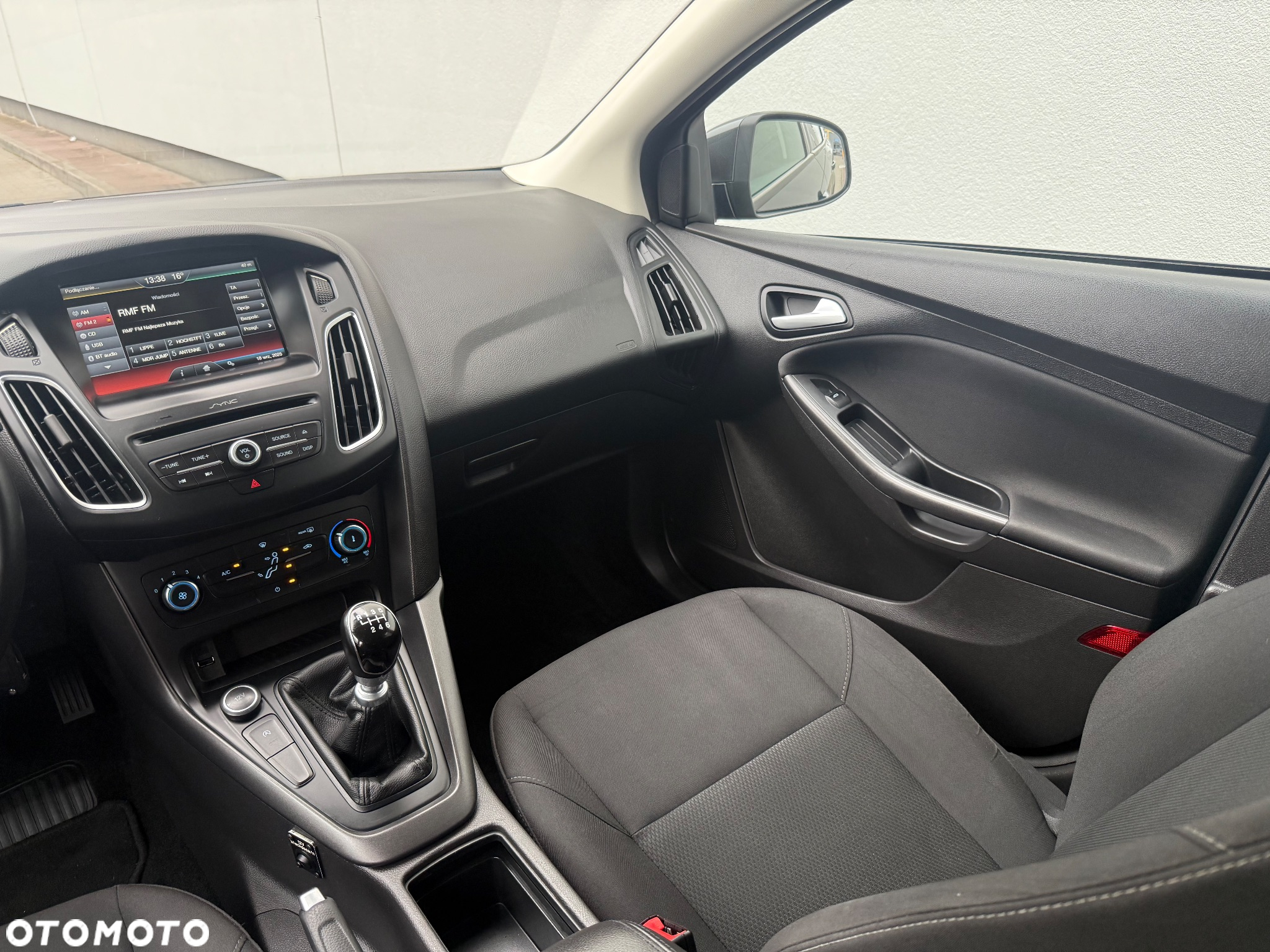 Ford Focus 1.5 EcoBlue Active Business - 16