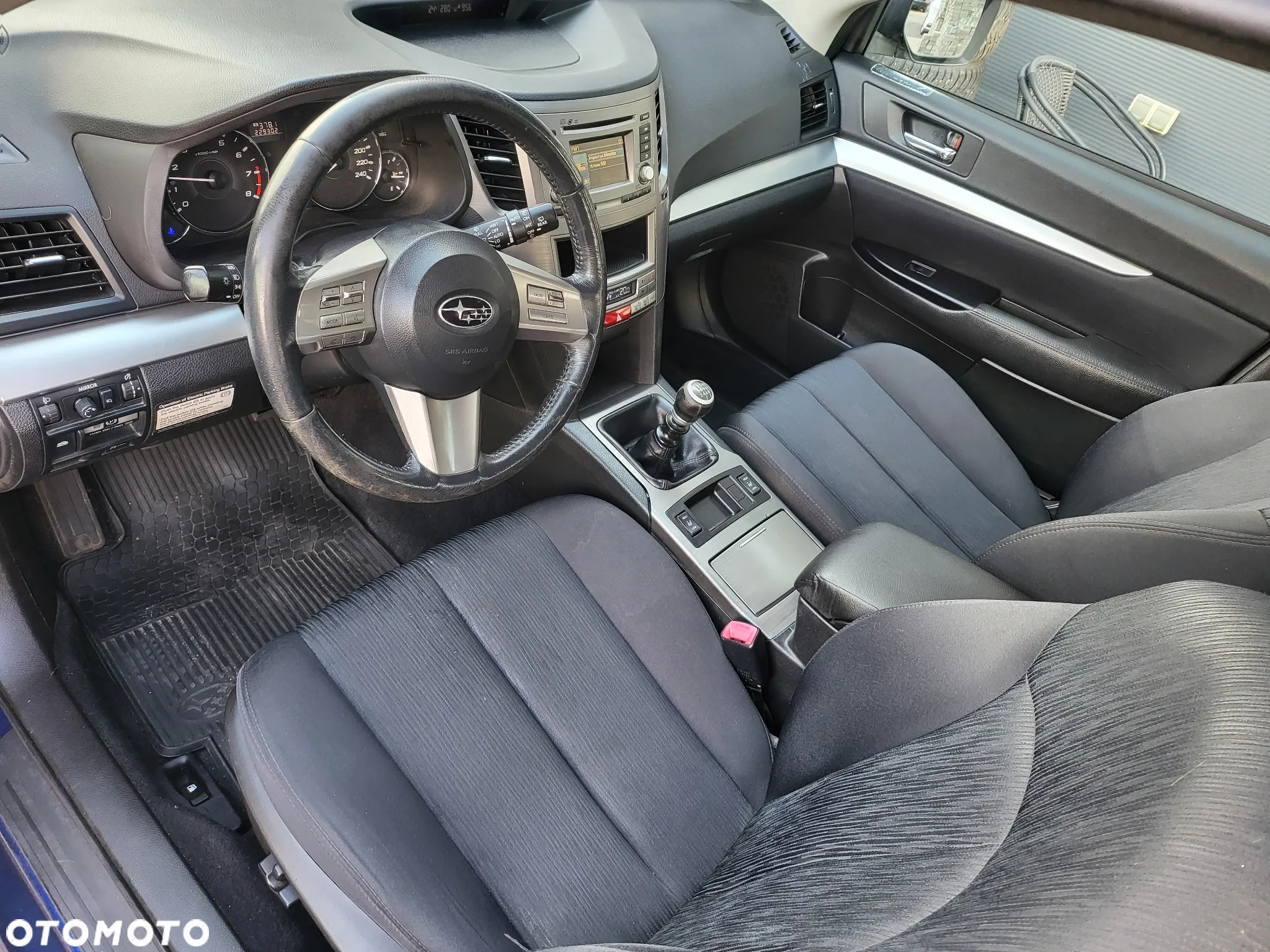 Subaru Legacy - 13