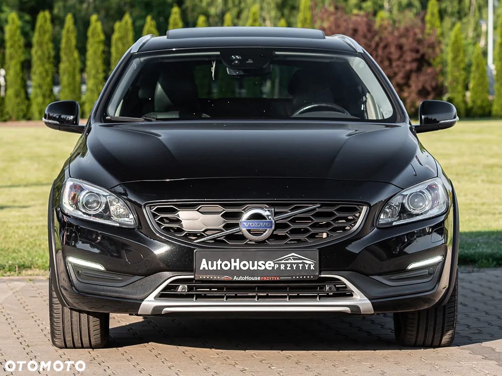 Volvo V60 Cross Country - 28