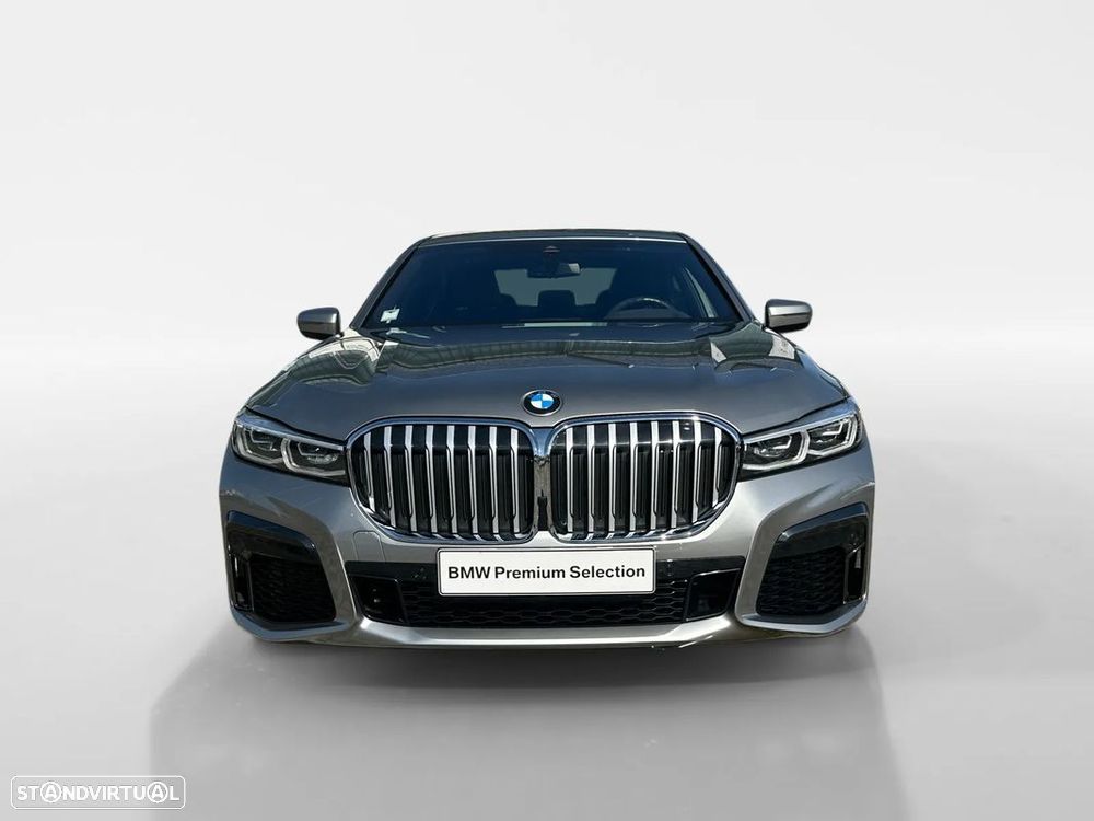 BMW 745 e iPerformance Pack M Auto - 9