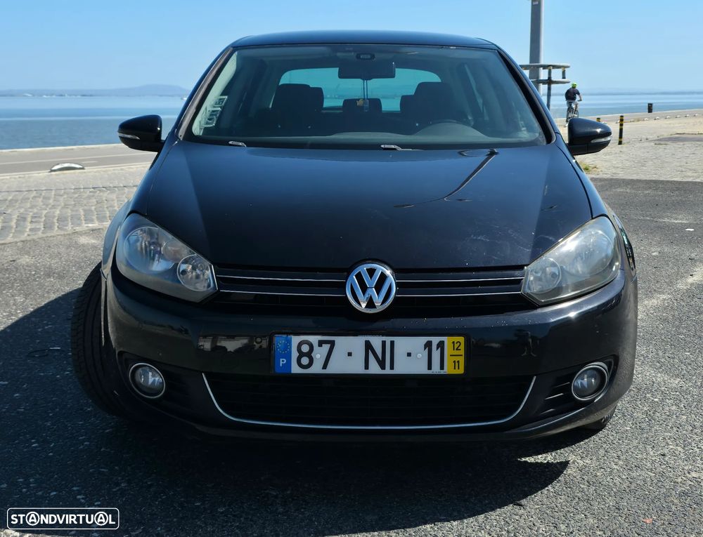 VW Golf 1.6 TDi Highline DSG - 2