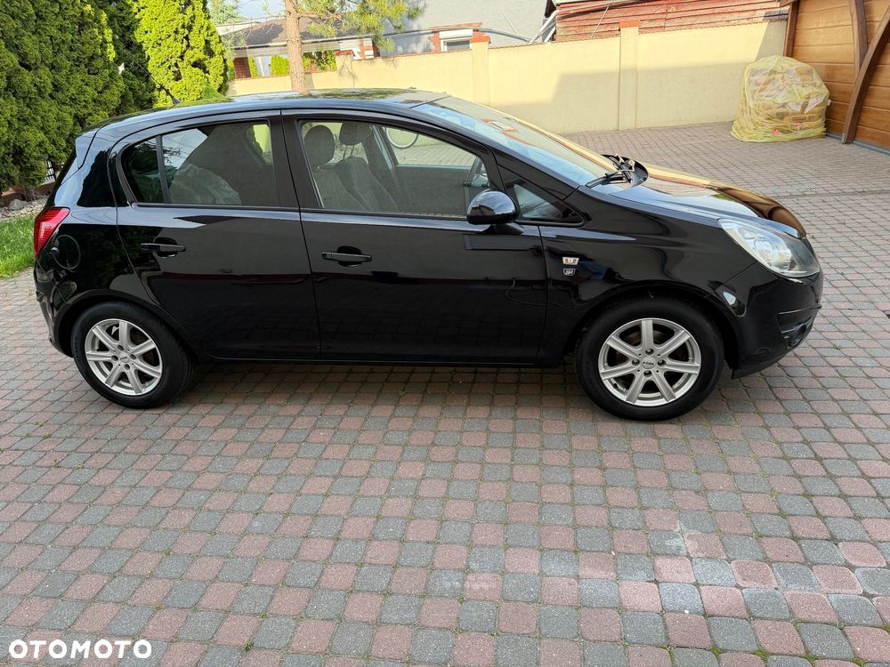 Opel Corsa 1.4 16V Edition 111 Jahre - 4