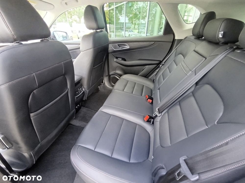 MG HS 1.5 T-GDI Excite DCT - 19