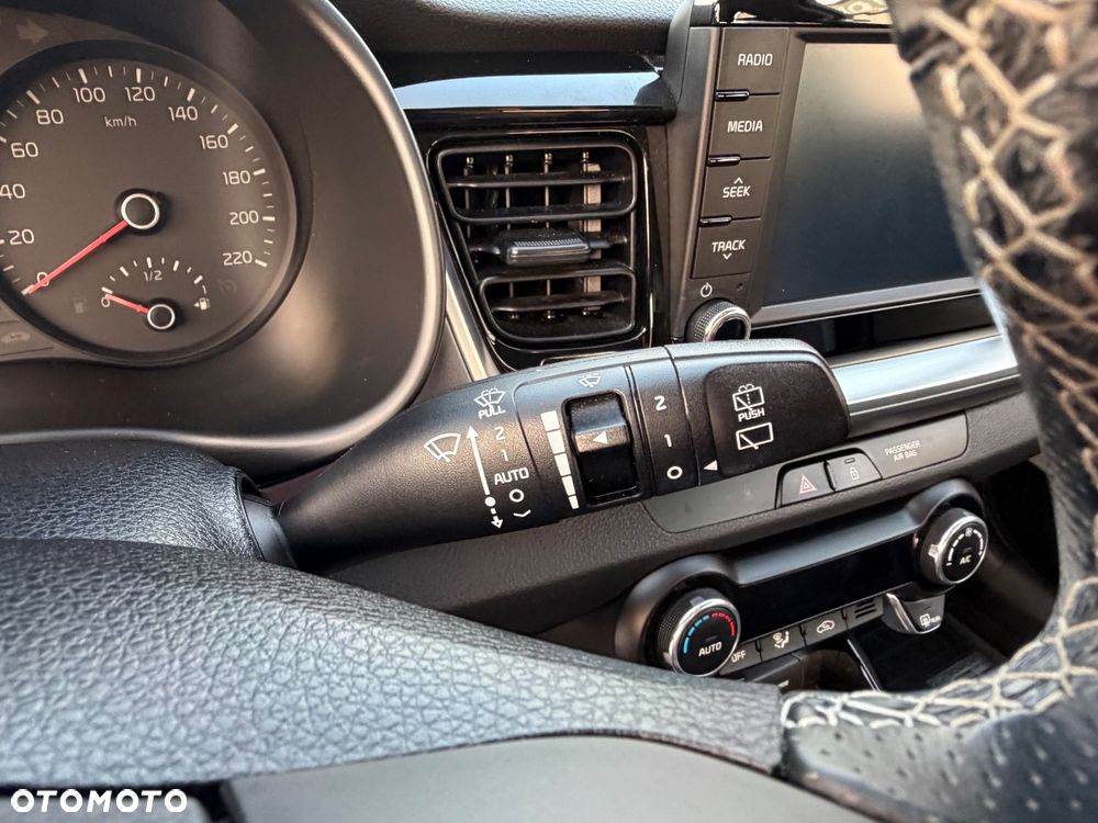 Kia Stonic 1.4 L - 23