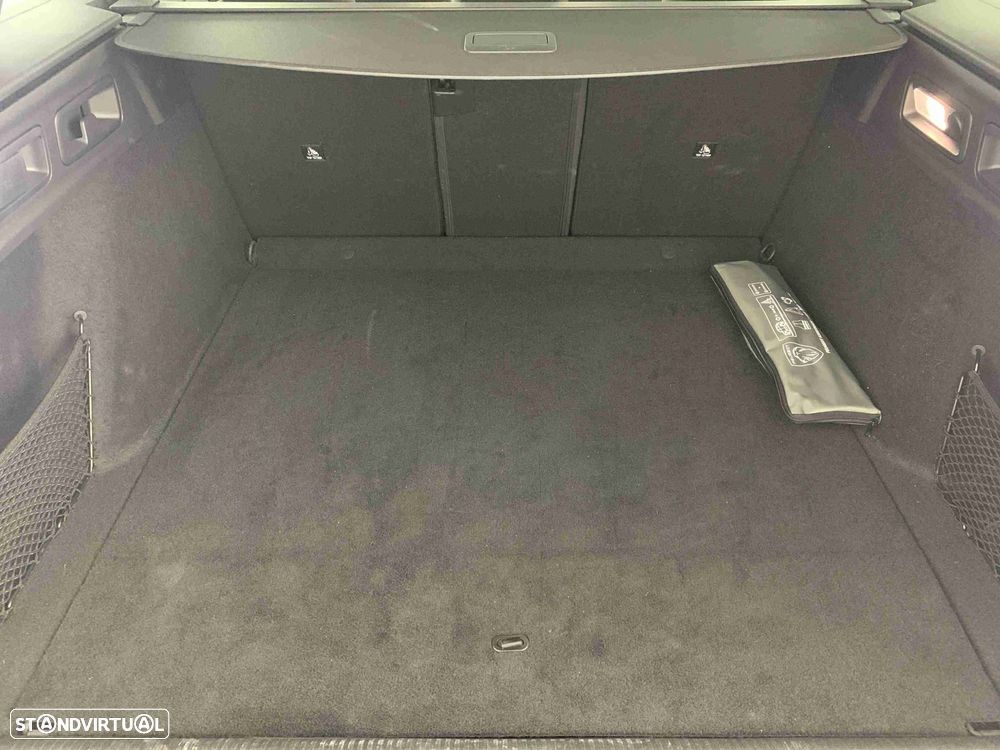 Peugeot 308 SW 1.2 Hybrid Style e-DCS6 - 14