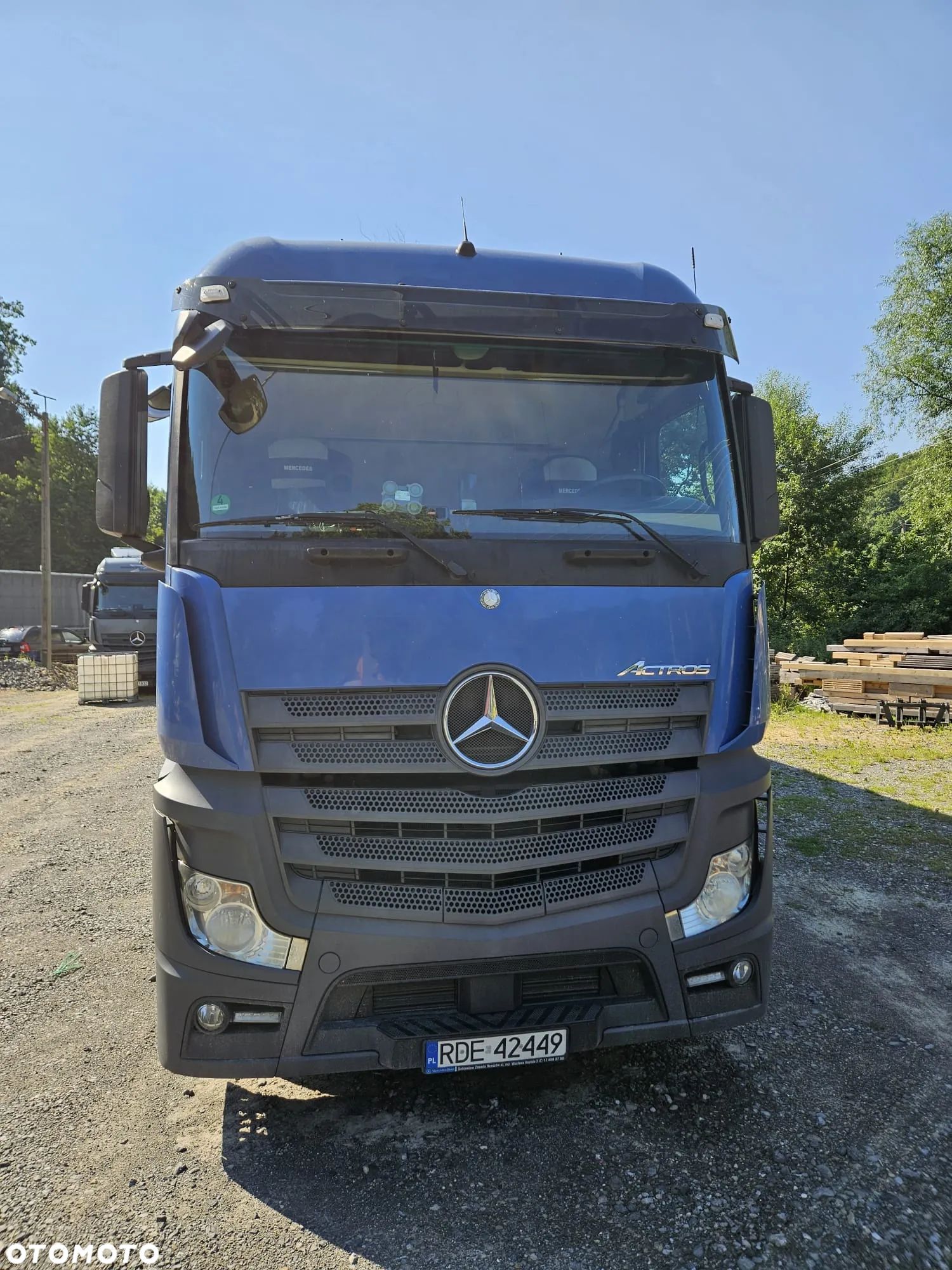 Mercedes-Benz ACTROS - 1