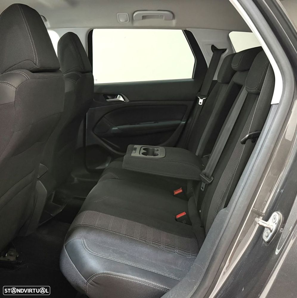 Peugeot 308 SW 1.5 BlueHDi Allure - 11