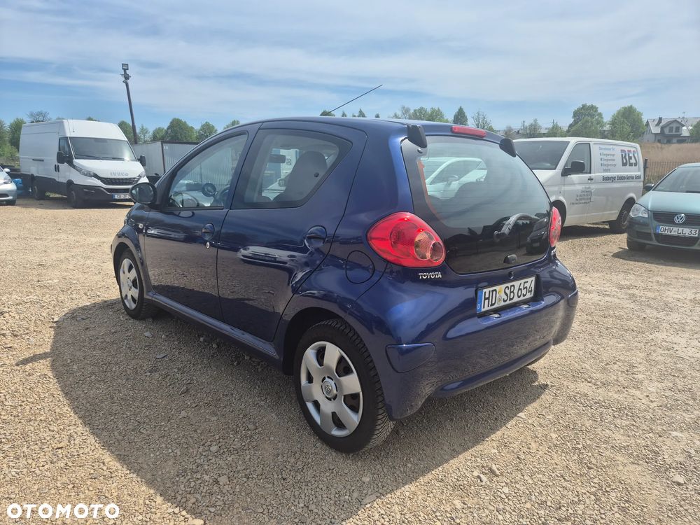 Toyota Aygo Blue - 4