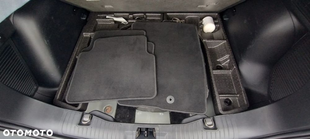 Ford Kuga 1.5 EcoBlue TITANIUM - 25