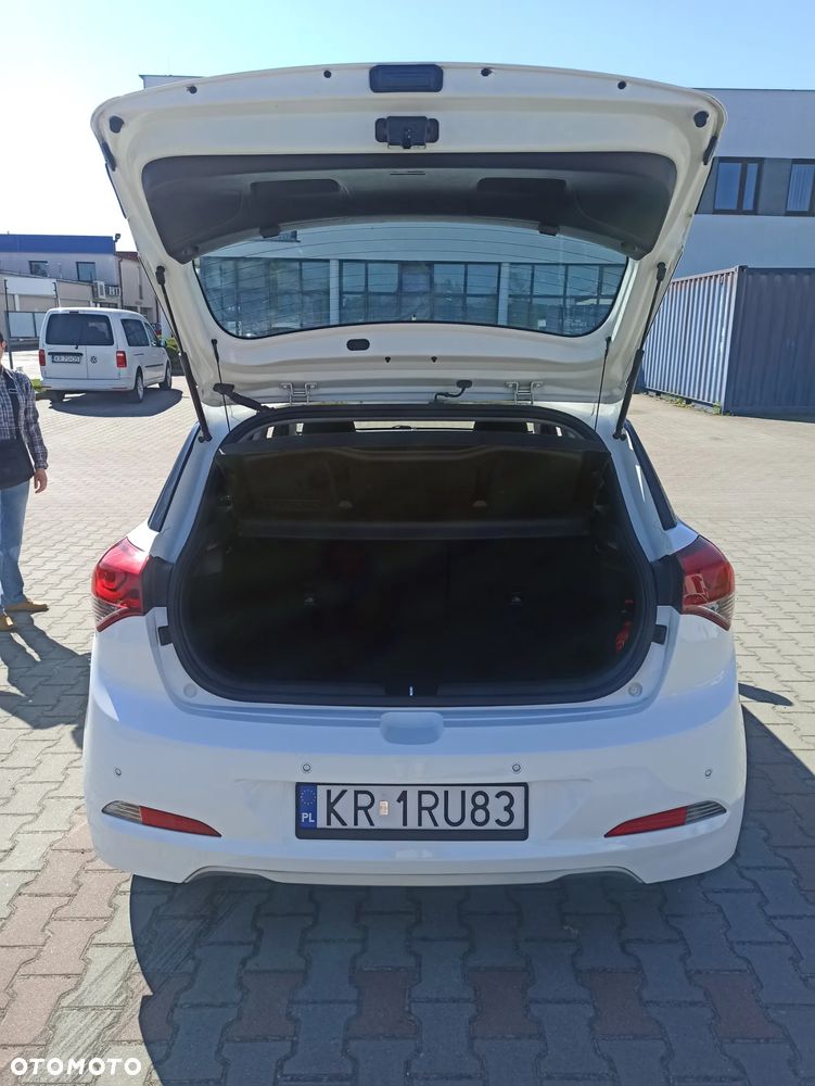 Hyundai i20 1.4 Automatik Style - 14