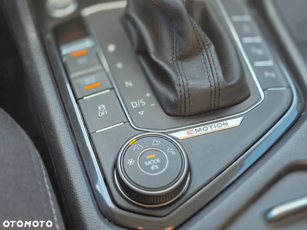 Volkswagen Tiguan 2.0 TSI BMT 4Mot Highline DSG - 27