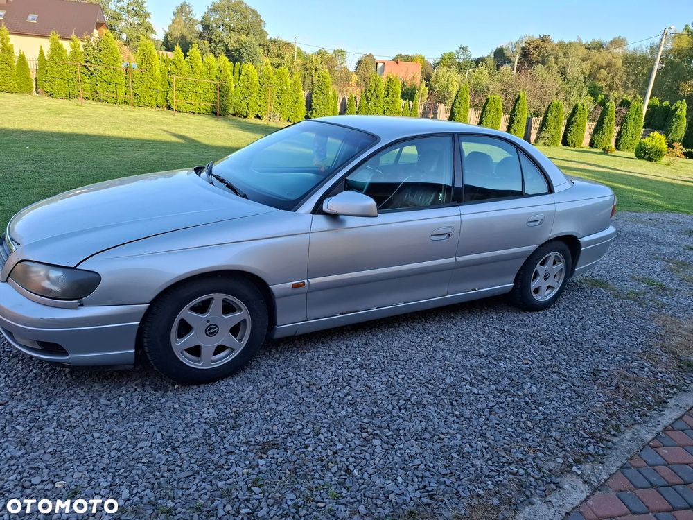 Opel Omega - 1