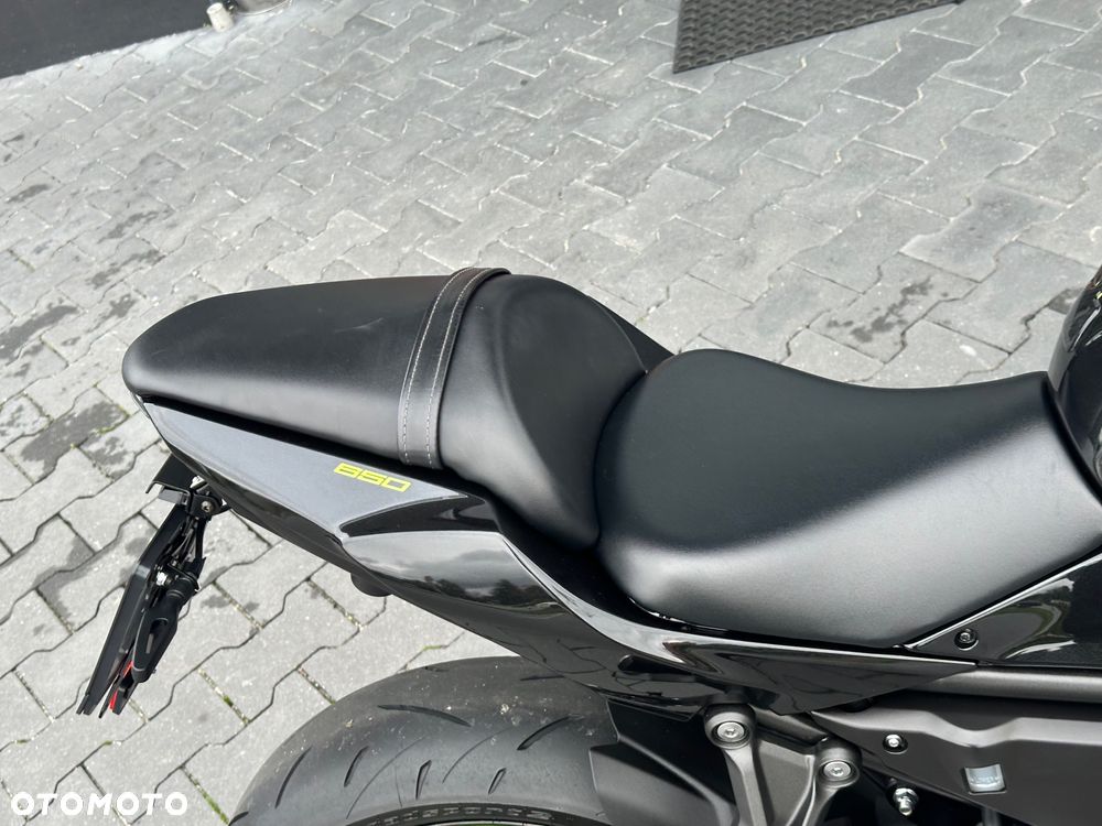 Kawasaki Ninja - 11