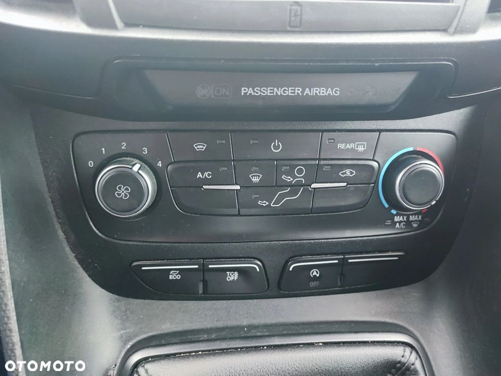 Ford Transit Connect - 16