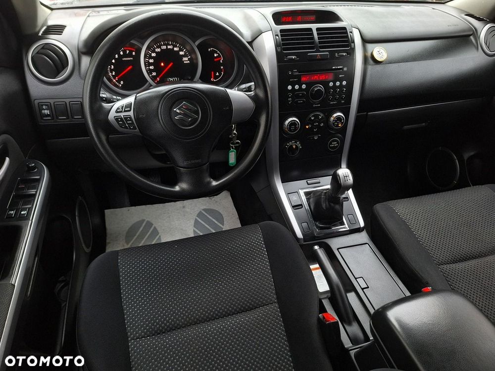 Suzuki Grand Vitara - 5