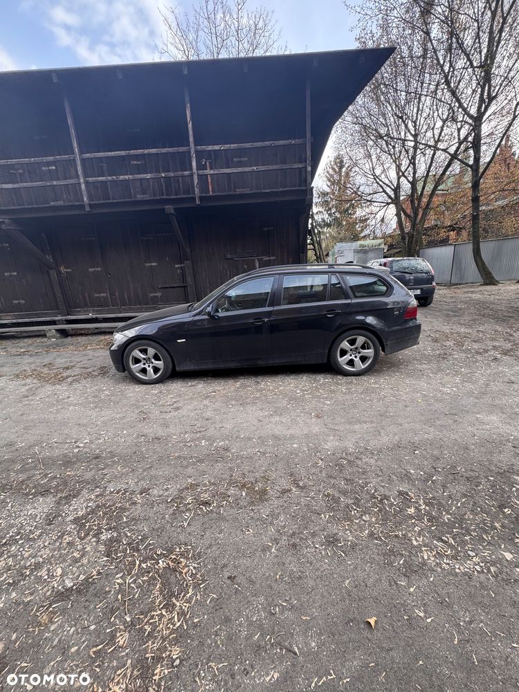 BMW Seria 3 320d - 2