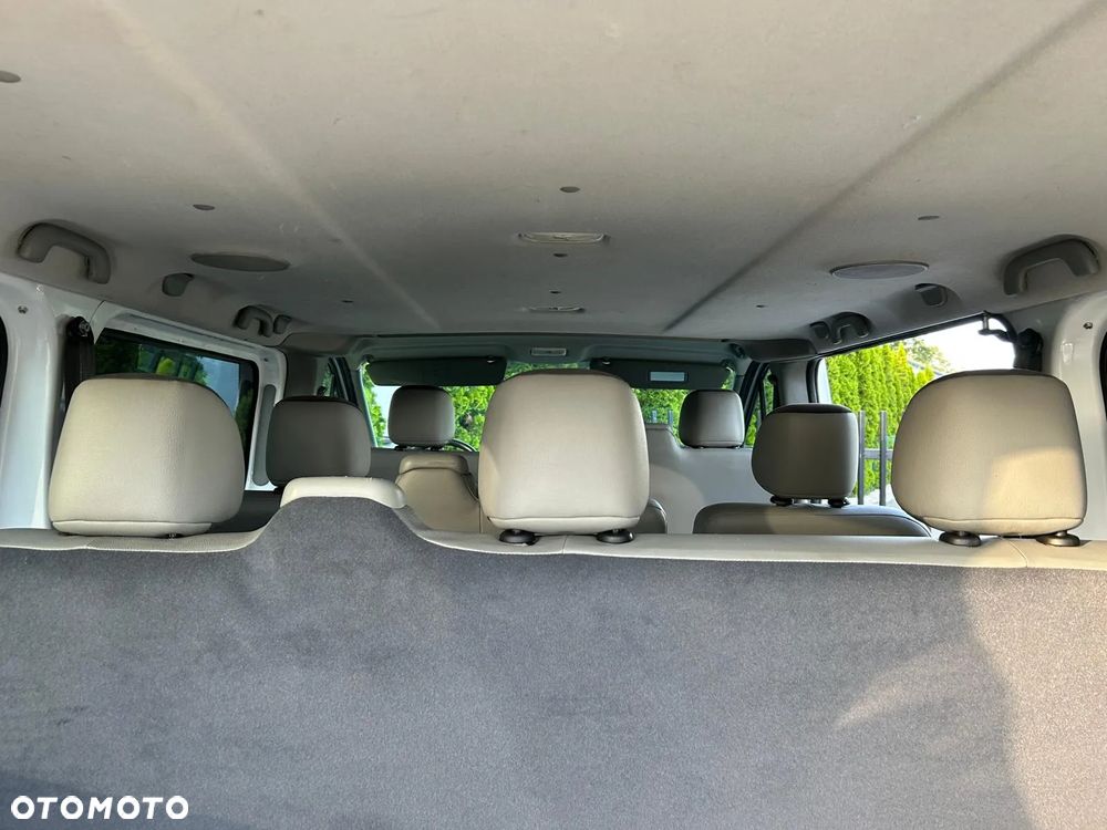 Renault Trafic 2.0 dCi 115 Passenger L2H1 Expression - 17