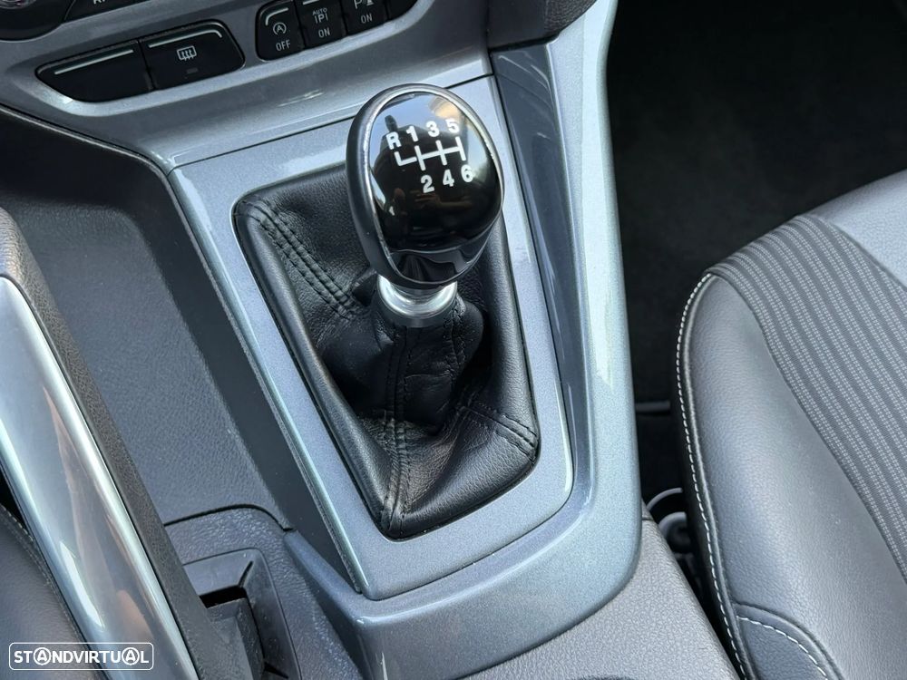 Ford Focus SW 1.6 TDCi Titanium Best - 12