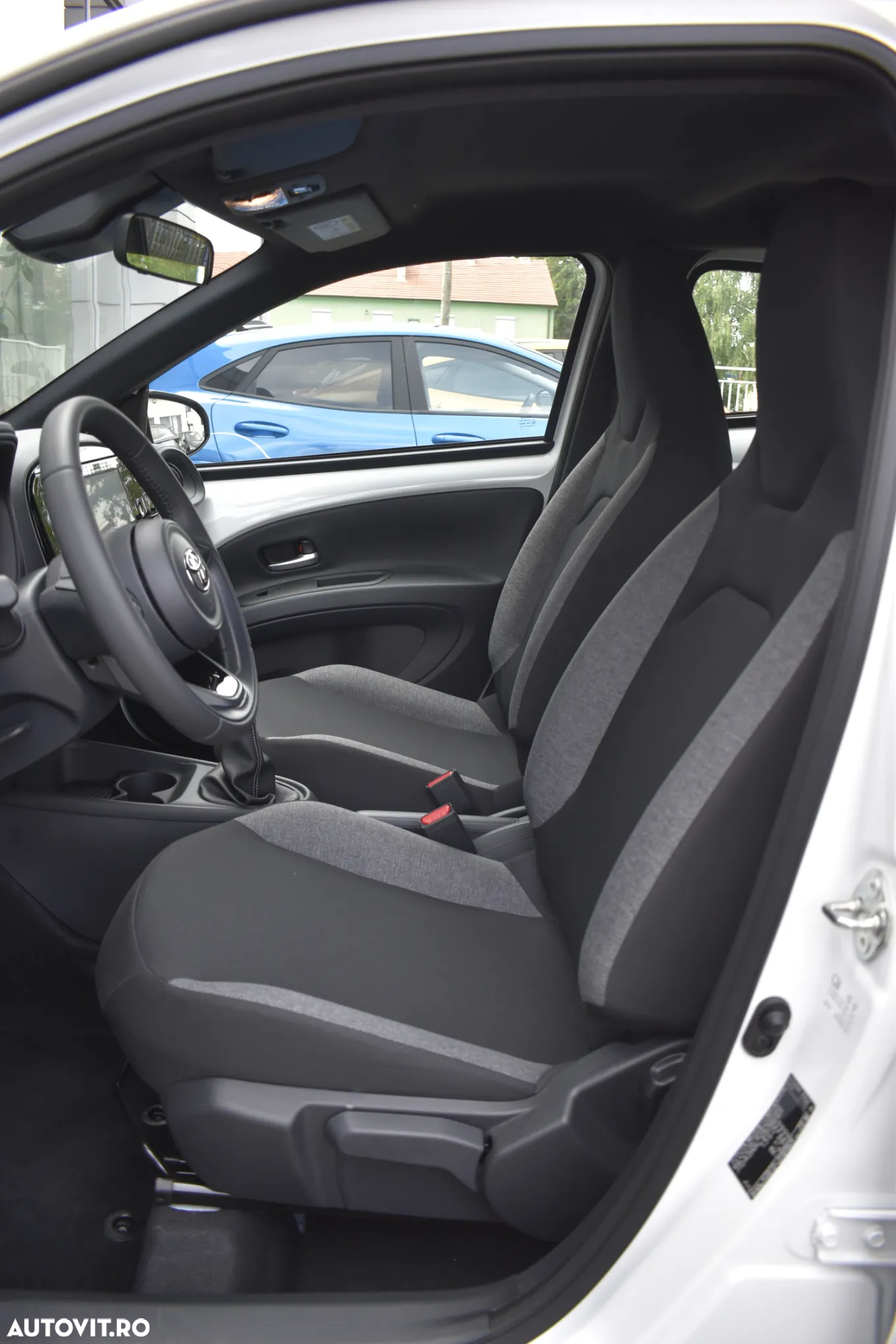 Toyota Aygo X 1.0l MT Active - 31