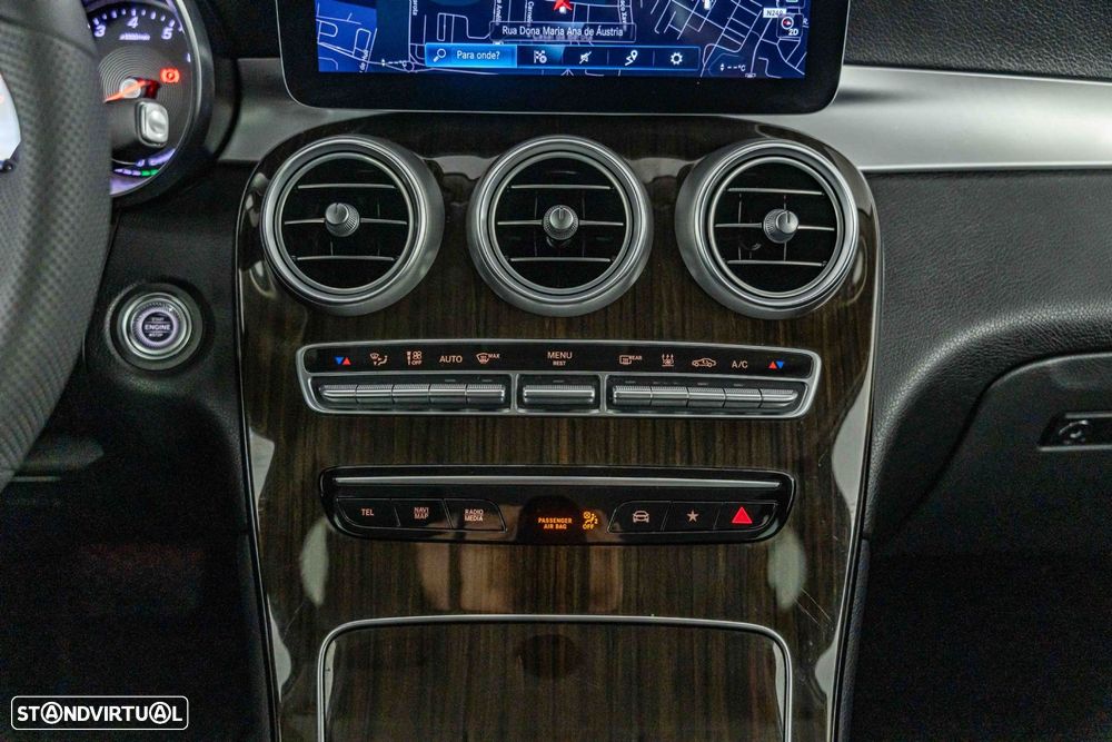 Mercedes-Benz GLC 300 e 4Matic - 23