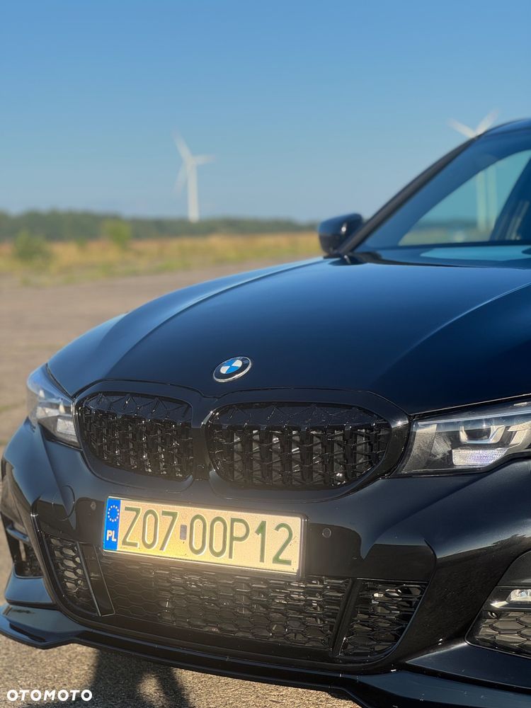 BMW Seria 3 330i M Sport - 4