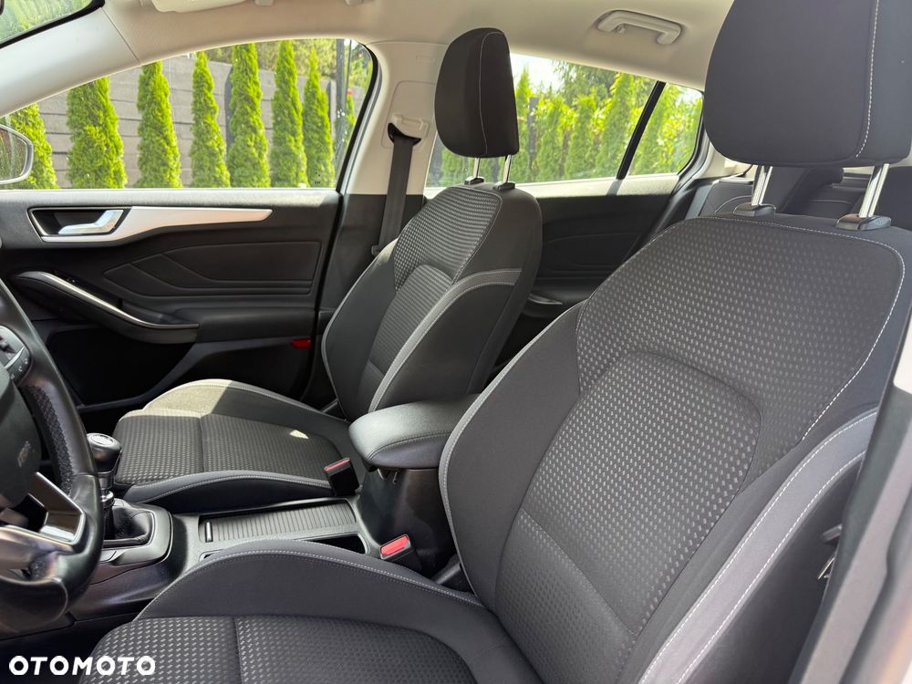 Ford Focus 1.5 EcoBlue STart-Stopp-System TITANIUM - 10