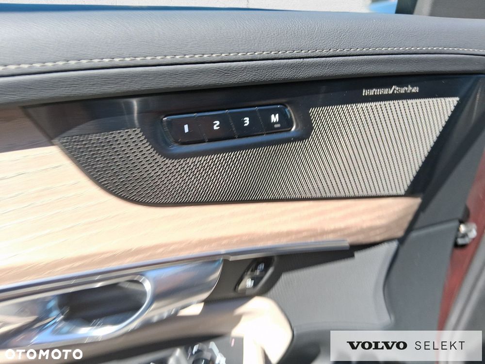Volvo XC 90 - 22