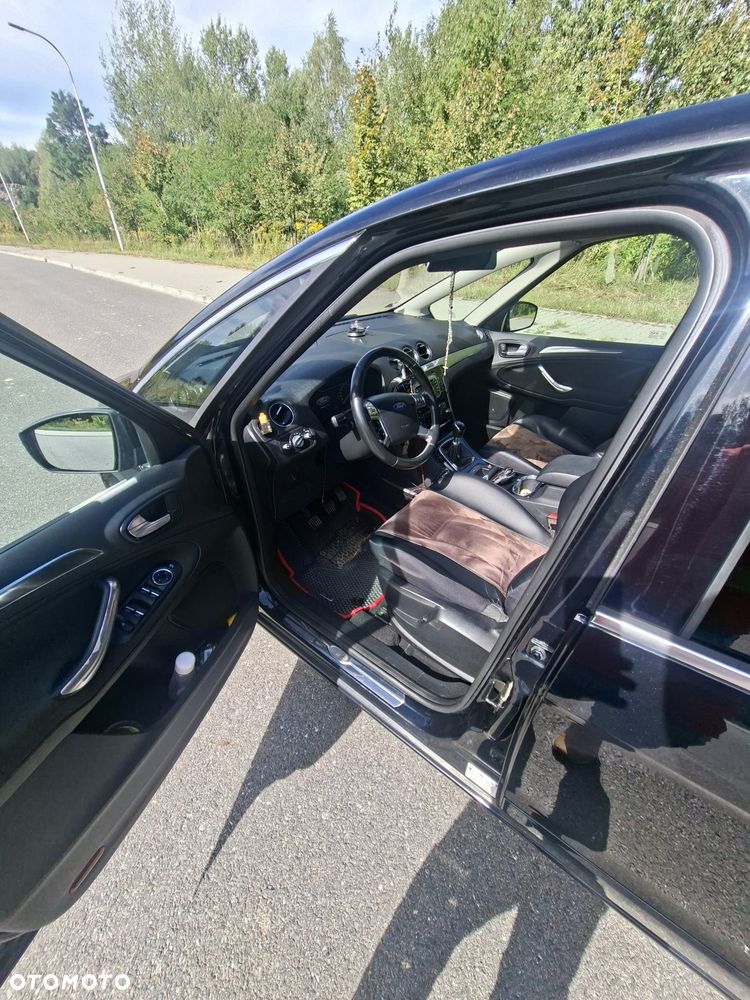 Ford S-Max - 8