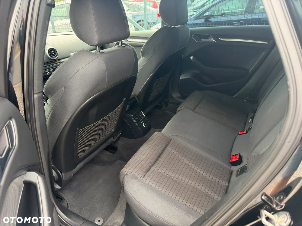 Audi A3 Sportback 30 TFSI S tronic sport - 30