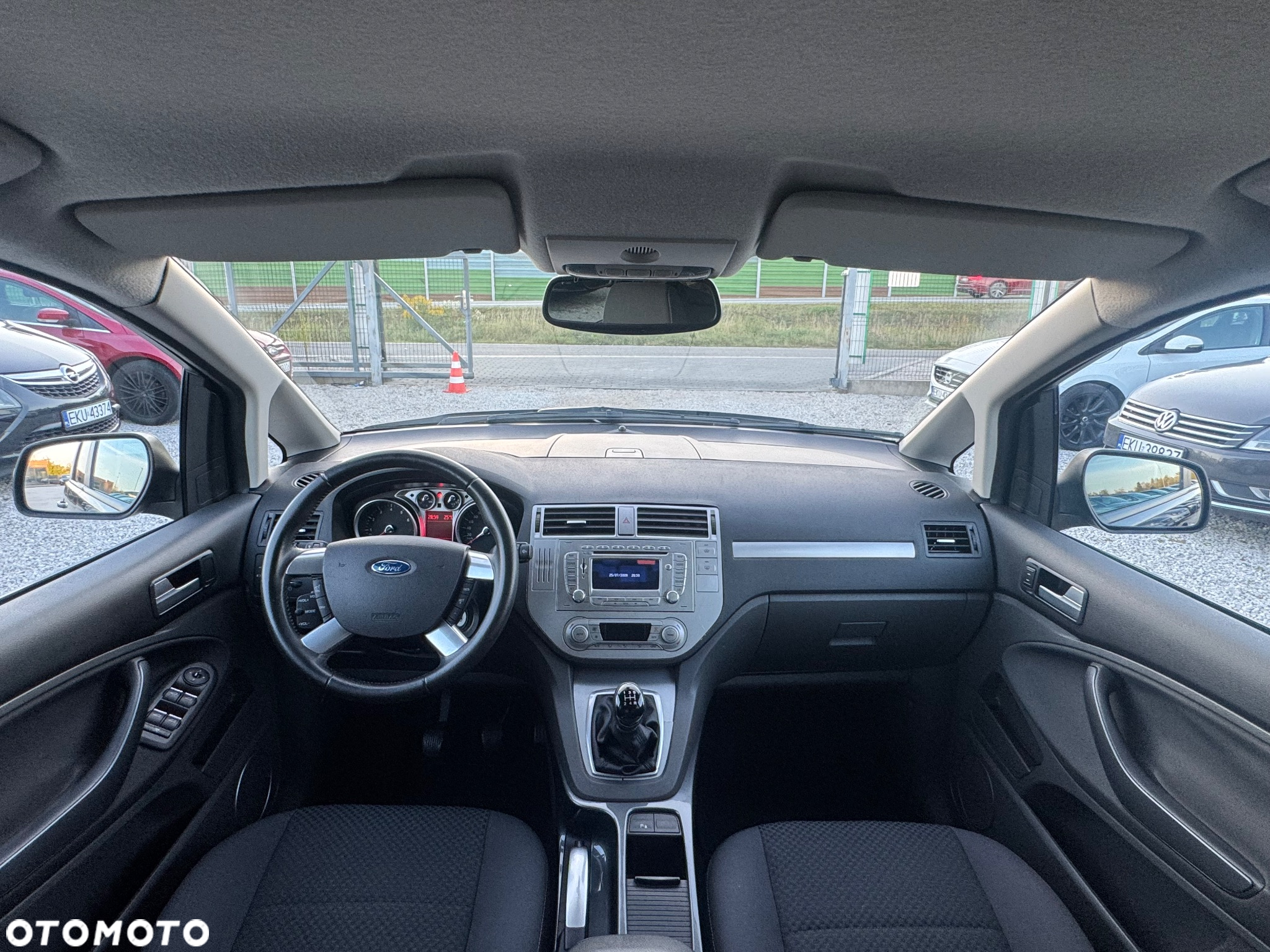 Ford C-MAX 1.8 Ghia - 25