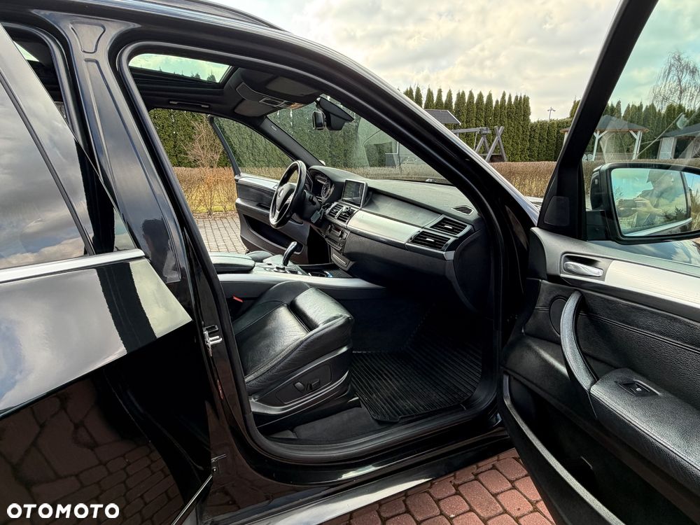 BMW X5 xDrive35d - 23