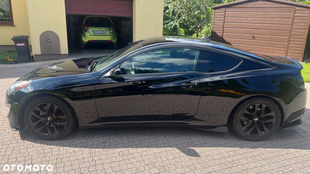 Hyundai Genesis Coupe - 7