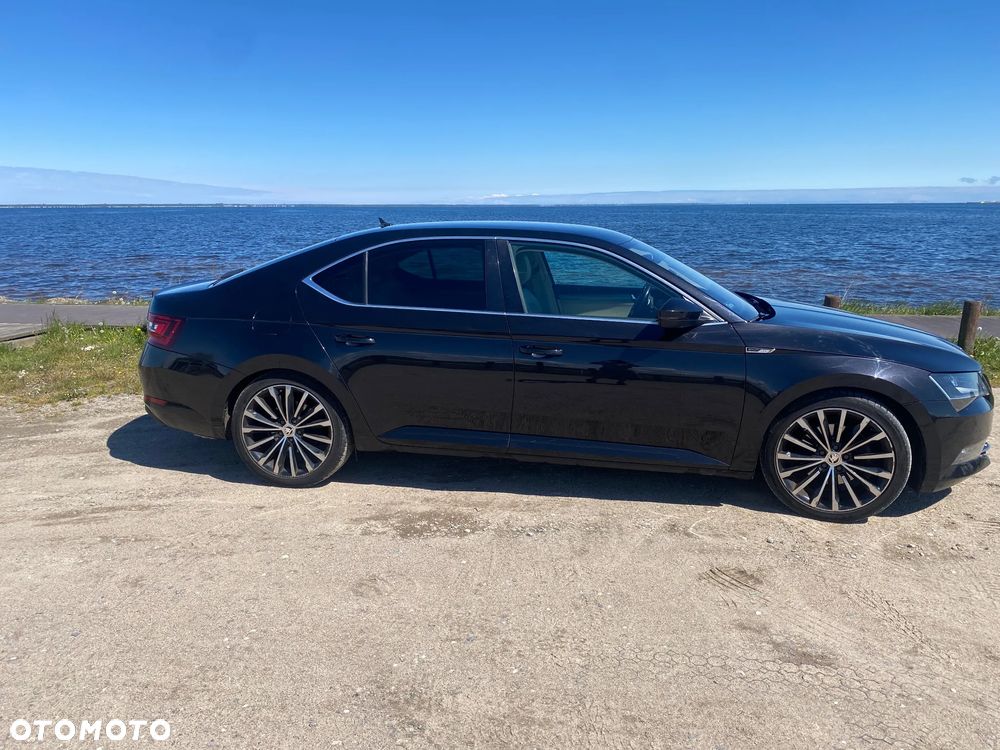 Skoda Superb 2.0 TSI Sportline DSG - 4