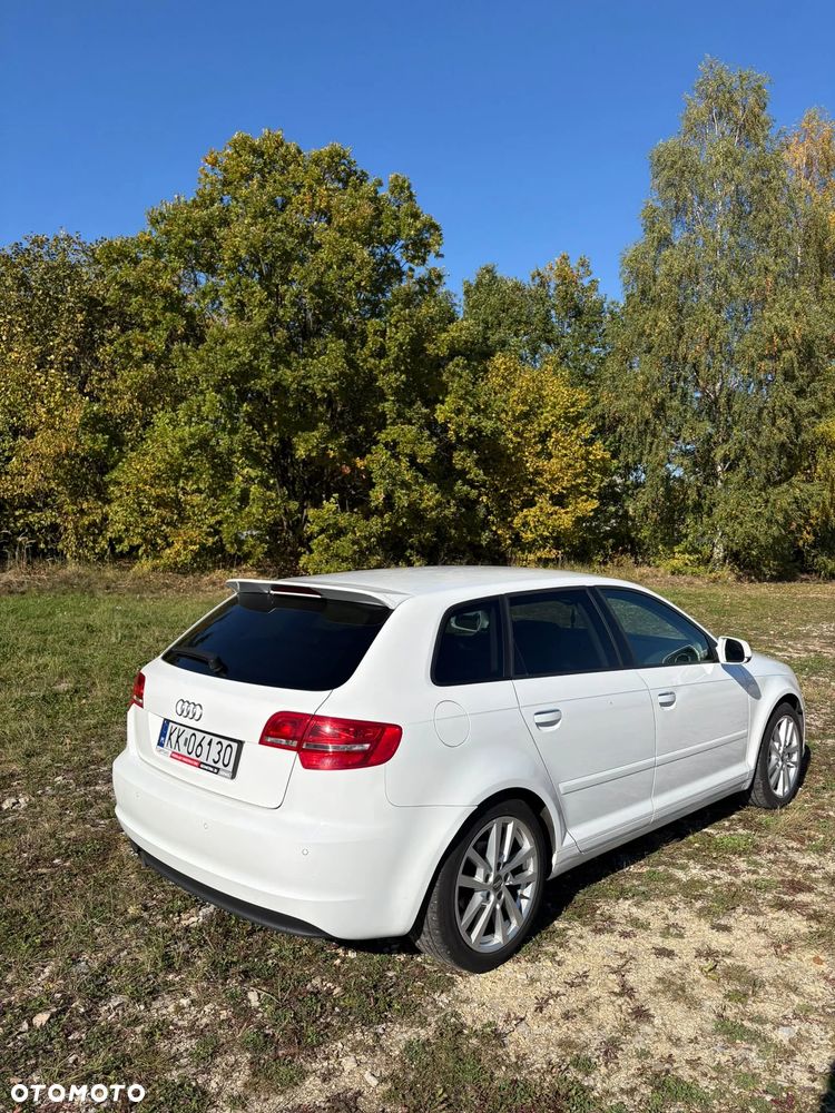 Audi A3 Sportback 2012 photo 2