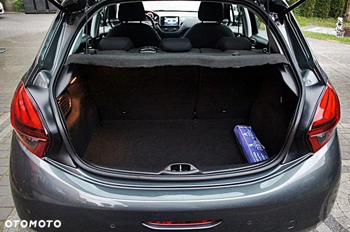 Peugeot 208 1.2 PureTech Allure - 27