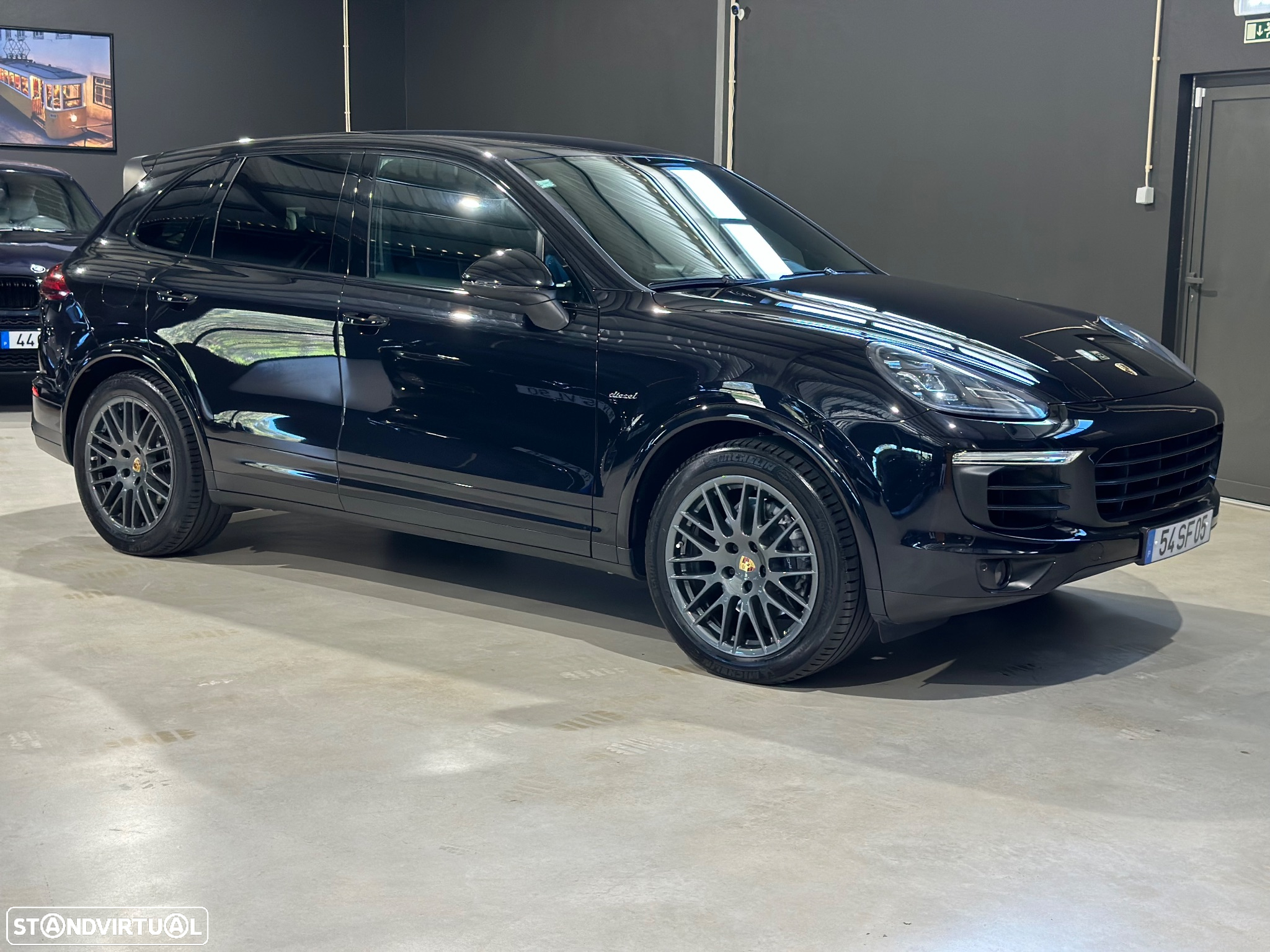 Porsche Cayenne Platinum Edition - 4