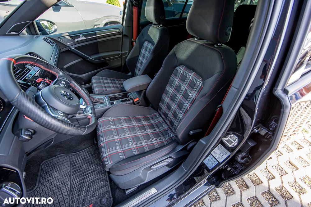 Volkswagen Golf 2.0 TSI DSG GTI - 20