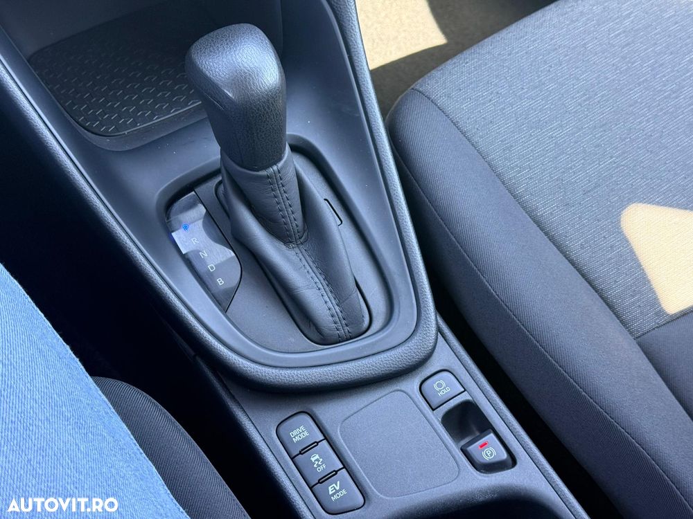 Toyota Yaris - 18