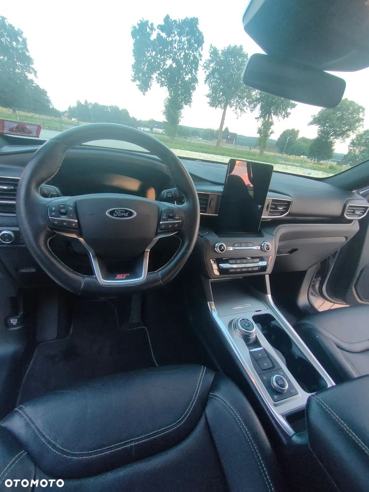 Ford Explorer 3.0 EcoBoost PHEV 4WD ST-Line - 27