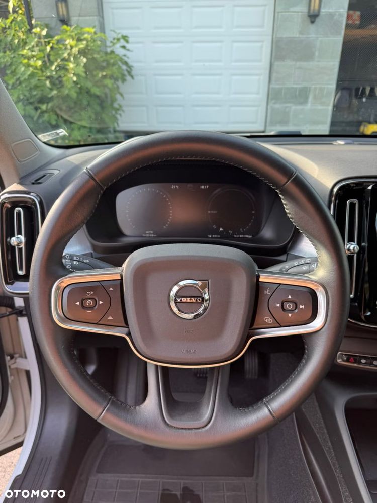 Volvo XC 40 T5 Twin Engine DKG Momentum Pro - 9