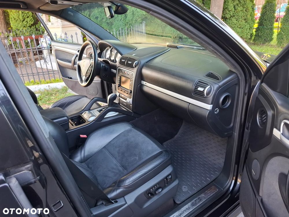 Porsche Cayenne - 16