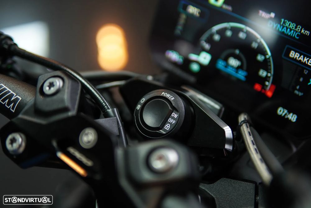 BMW M 1000 R M MOTORSPORT - 60