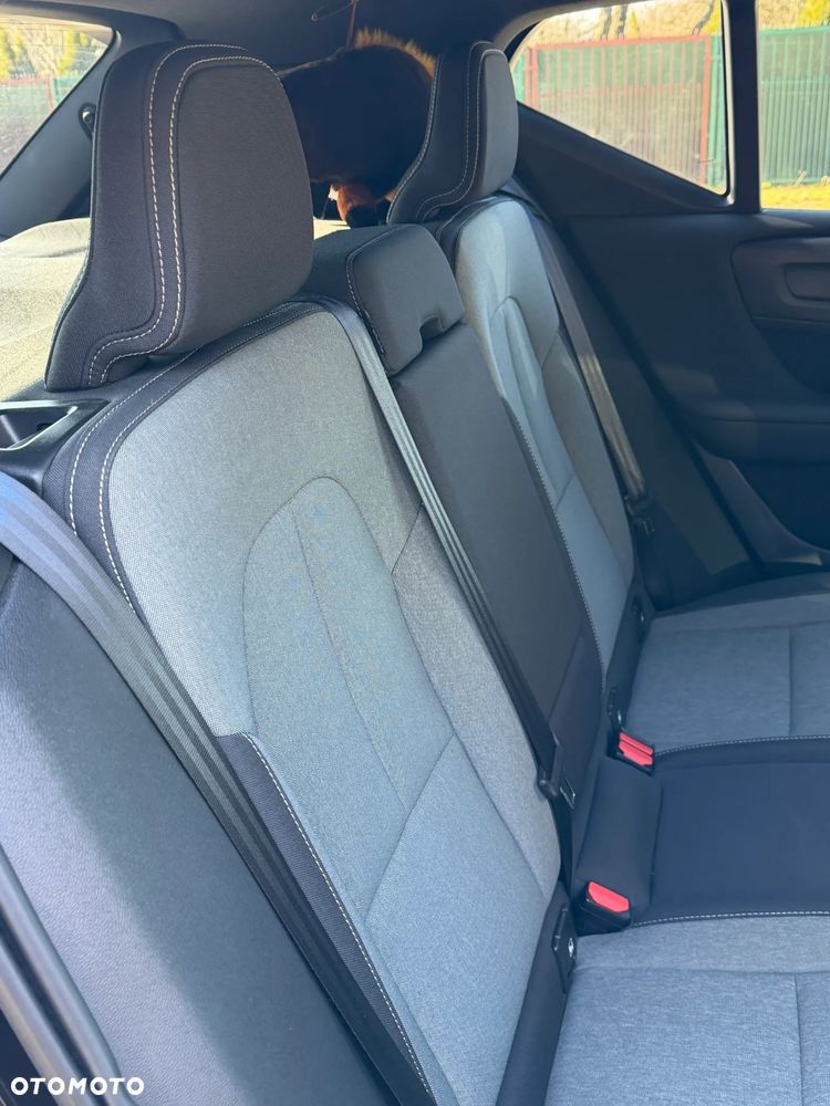 Volvo XC 40 T3 Momentum Pro - 12