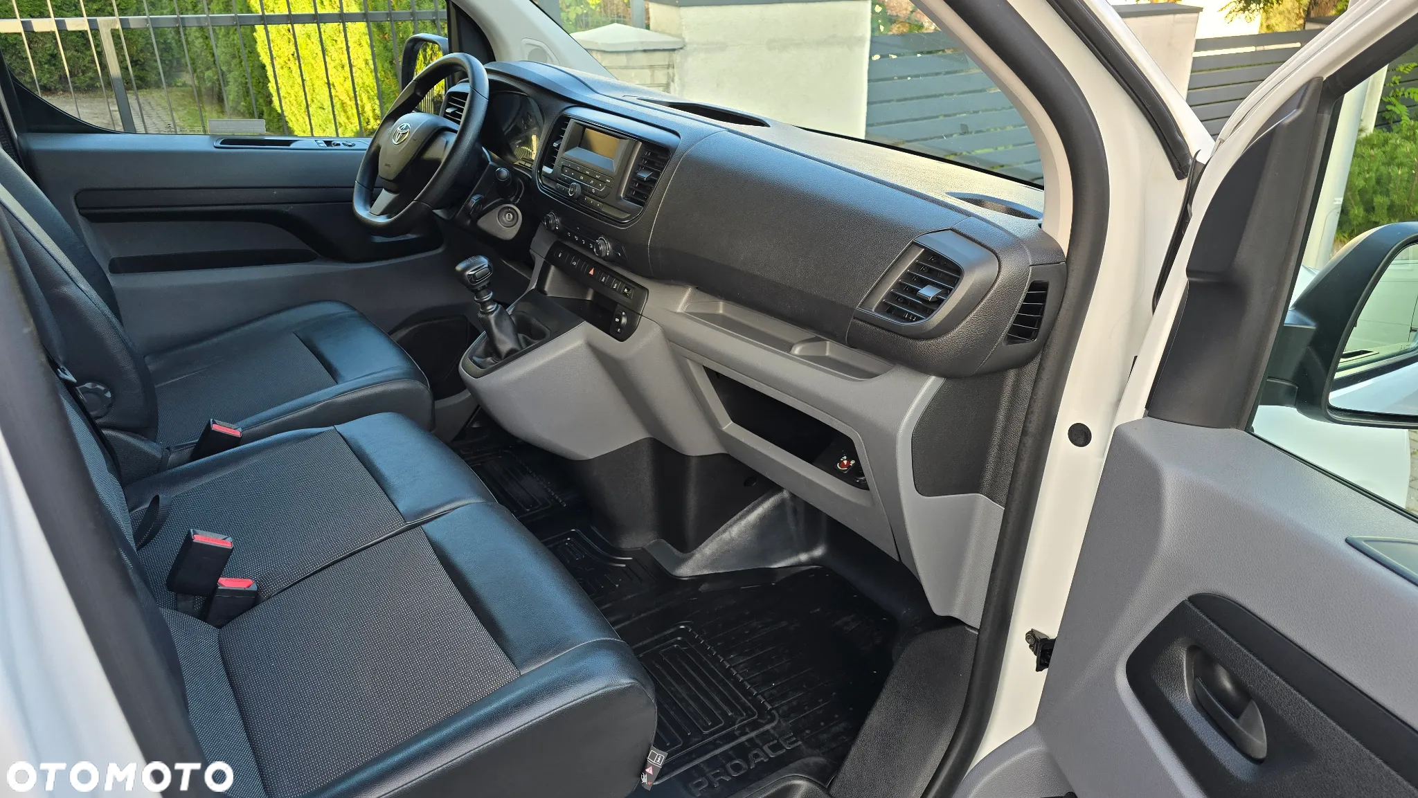 Toyota ProAce - 12