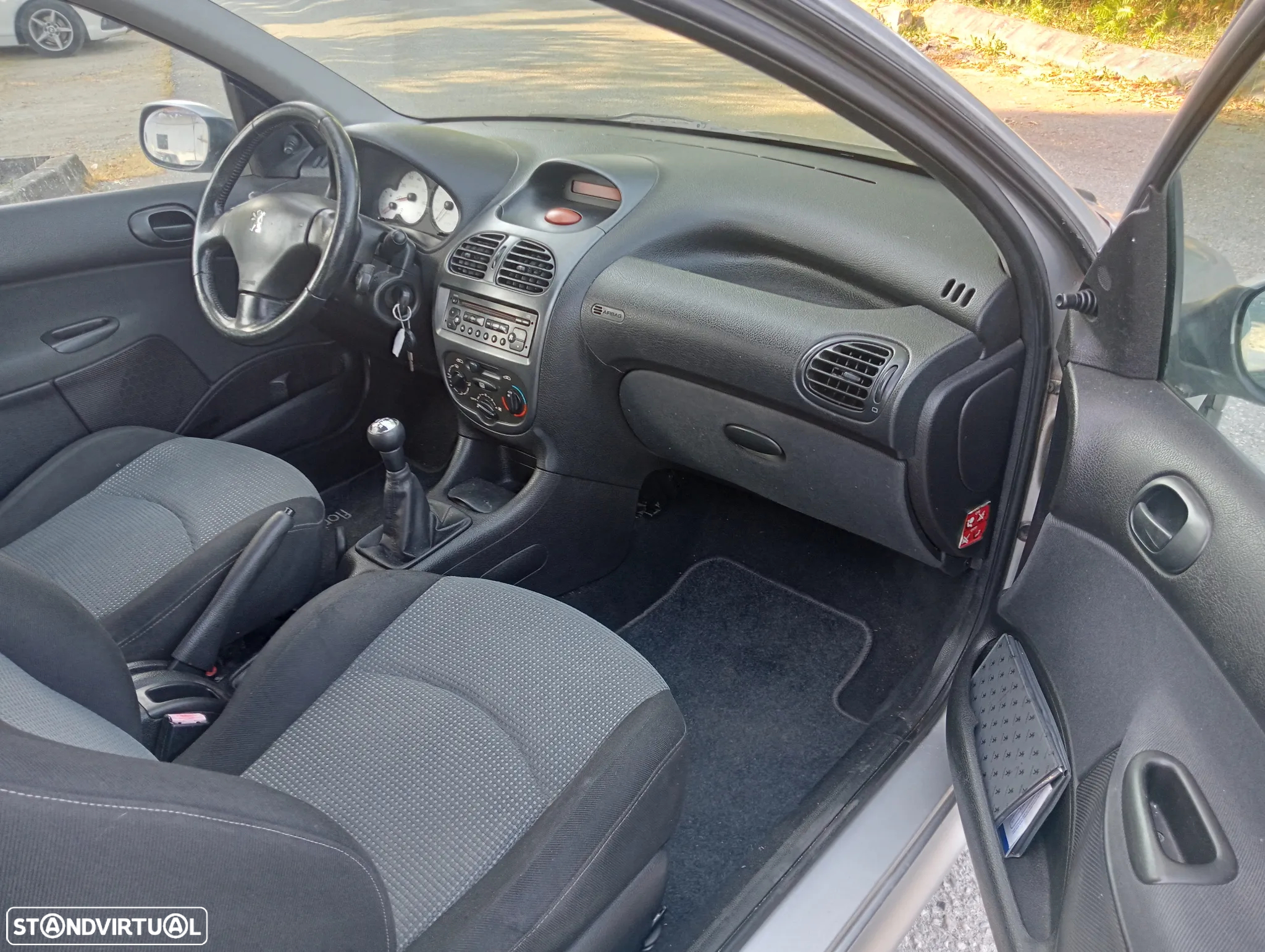 Peugeot 206 1.1 Color Line - 7