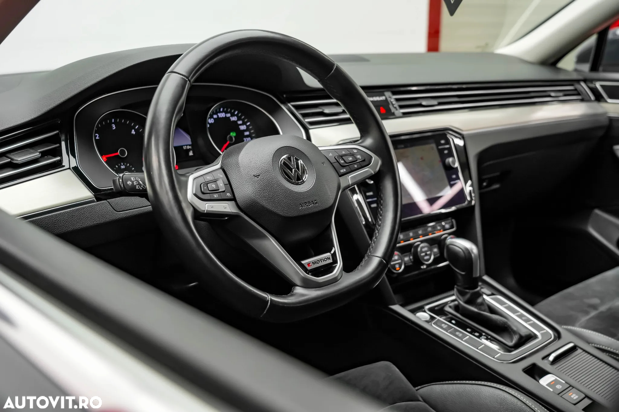 Volkswagen Passat 2.0 TDI SCR 4Motion DSG Elegance - 6