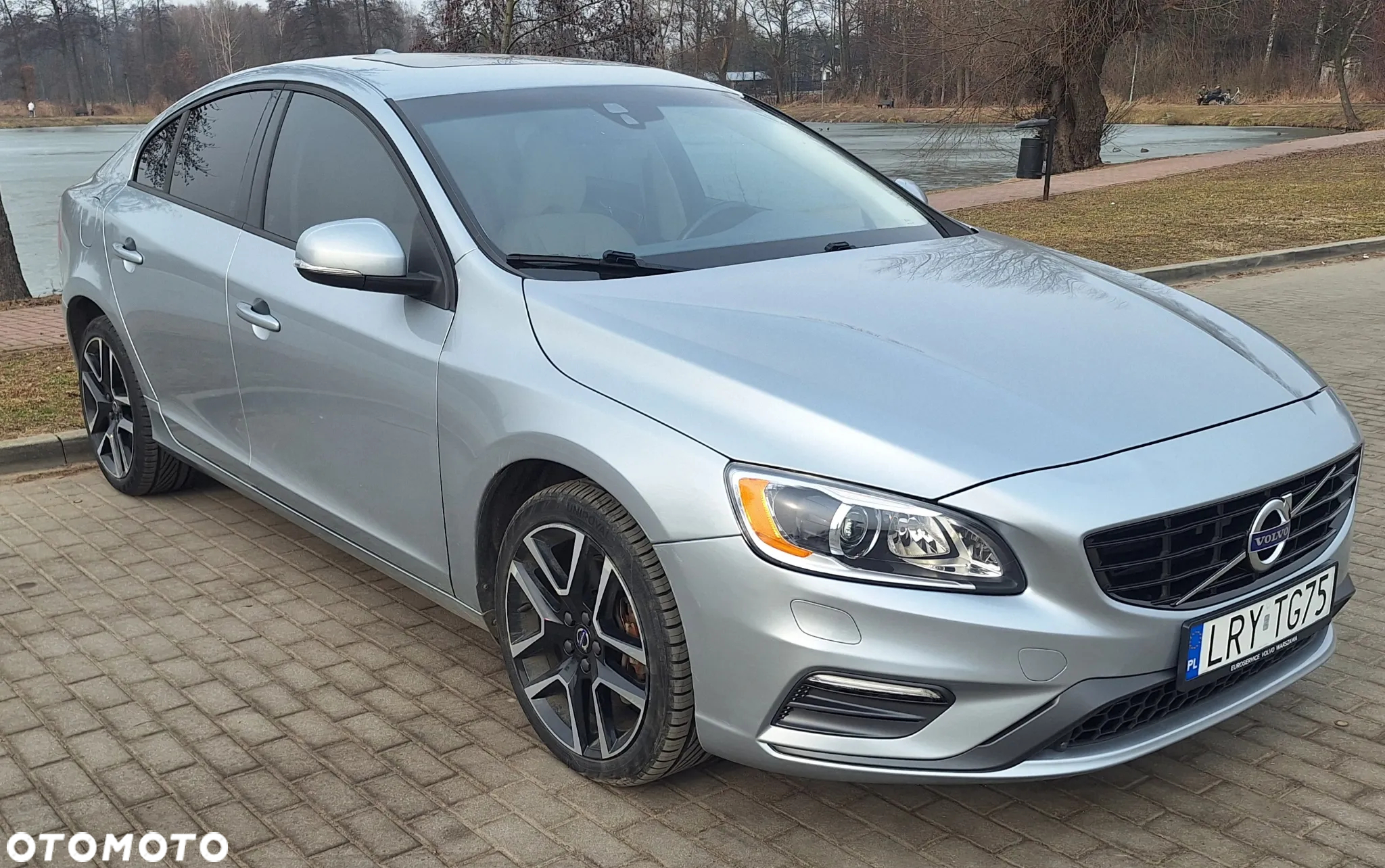Volvo S60 T5 Momentum - 3