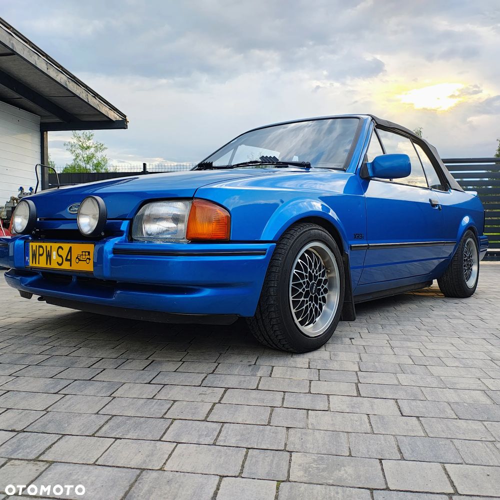 Ford Escort - 1