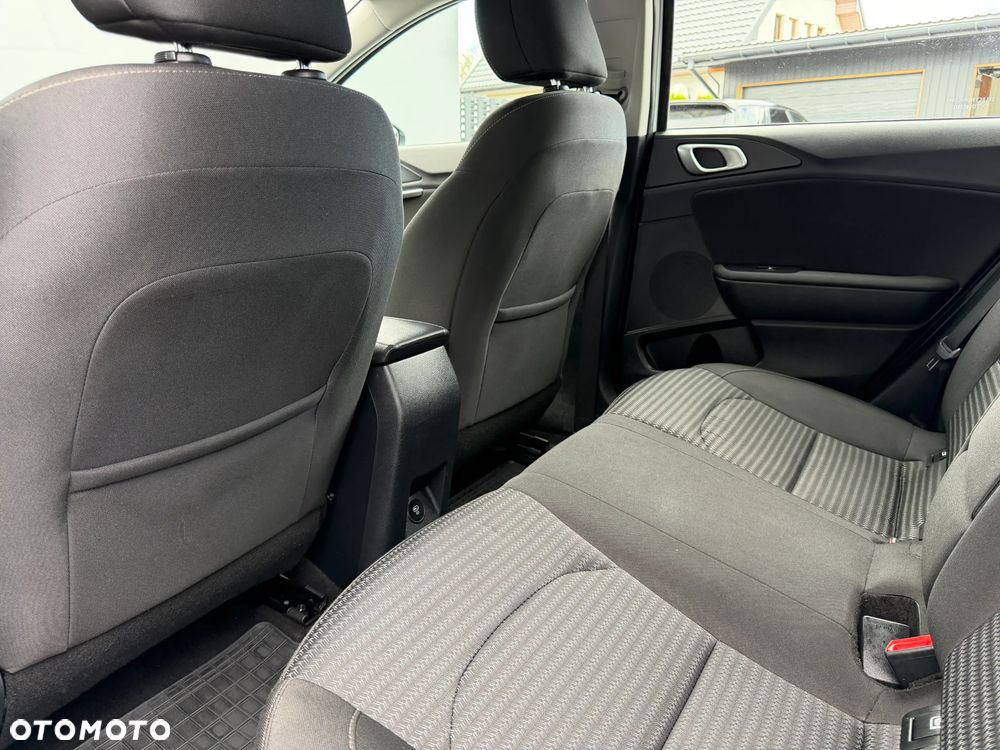 Kia Ceed 1.5 T-GDI M - 25