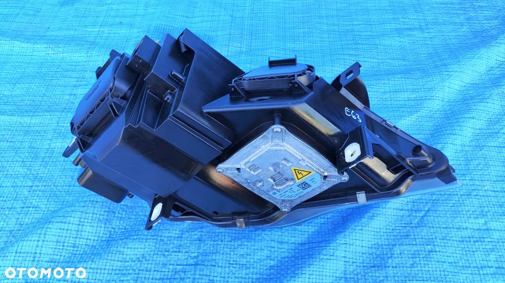 LAMPA PRZÓD LEWY PRAWY BI XENON NIE SKRĘTNY KOMPLETNY KOMPLET 7176709 7176710 BMW E63 E64 LCI LIFT - 7